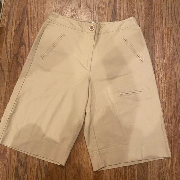Talbots Khaki Shorts Size 6 Petite - Picture 1 of 7